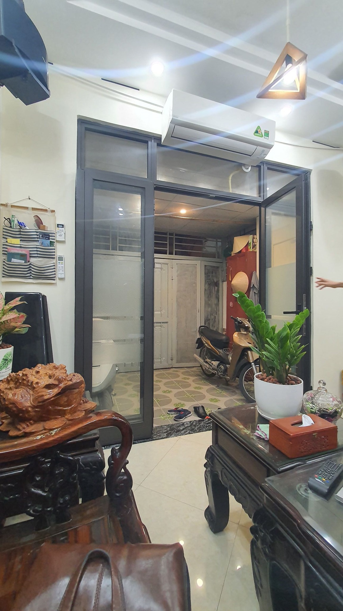 BÁN NHÀ HOÀNG HOA THÁM 58M2 4T MT 4M GIÁ 7,9 TỶ Ô TÔ