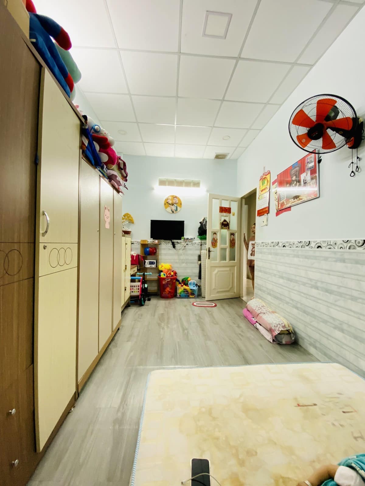 BÁN NHÀ MẶT TIỀN LÔ GÓC LÊ THỊ BẠCH CÁT 80M2 - KINH DOANH SẦM UẤT- KHÔNG CHÚT LỘ GIỚI - Ô TÔ ĐỖ CỬA-CHỈ 3.5 TỶ