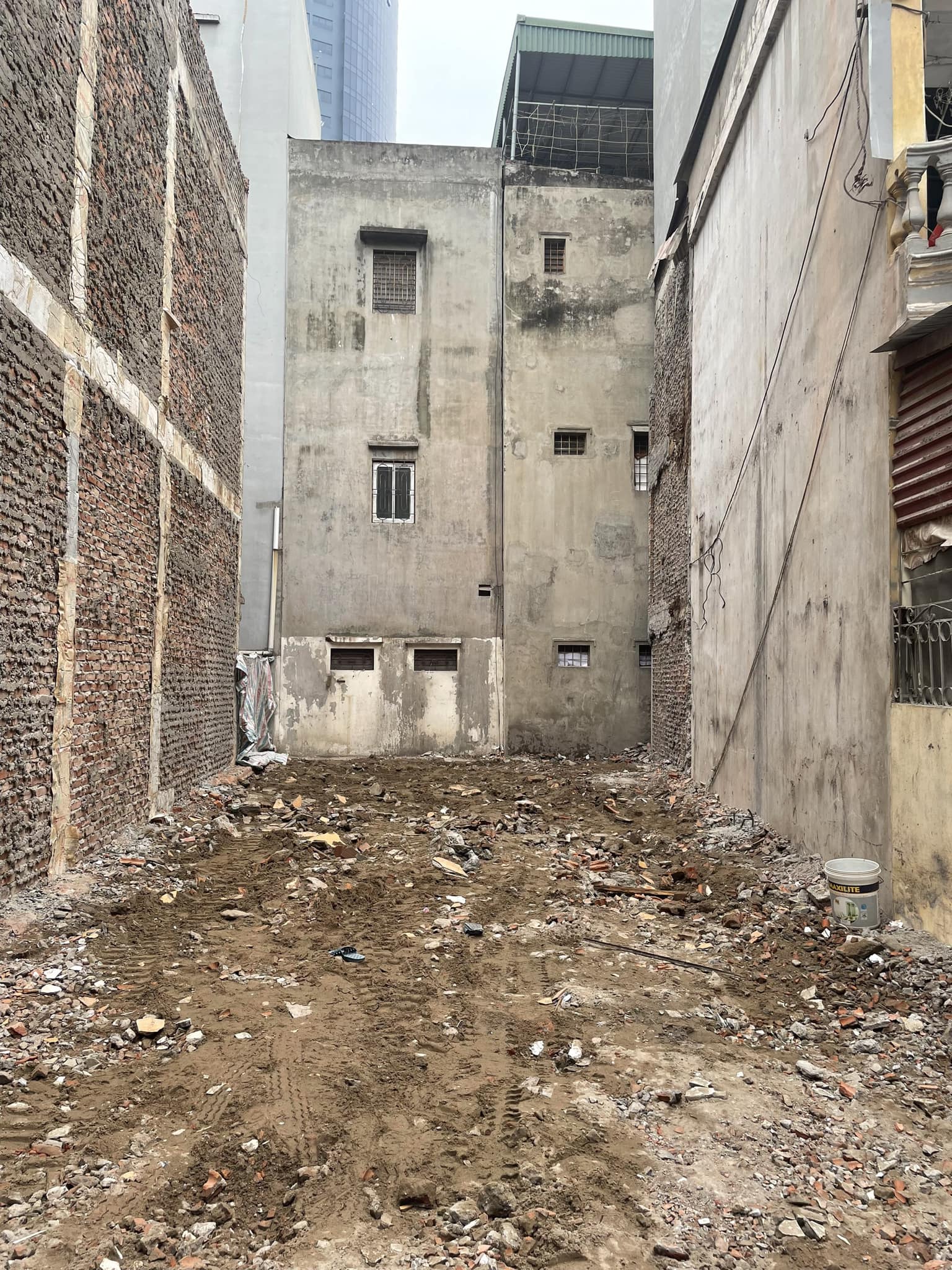 Bán mảnh đất ngõ 92 Nguyễn Khánh Toàn, cầu Giấy, ô tô vào, DT 45m, giá 4.2 tỷ. LH 0976263115.