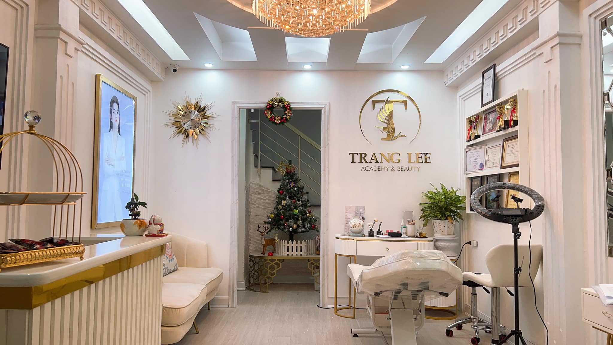 BÁN NHÀ TÂN MAI 43M2 6 TẦNG GIÁ 5 TỶ - Ô TÔ DỪNG ĐỖ