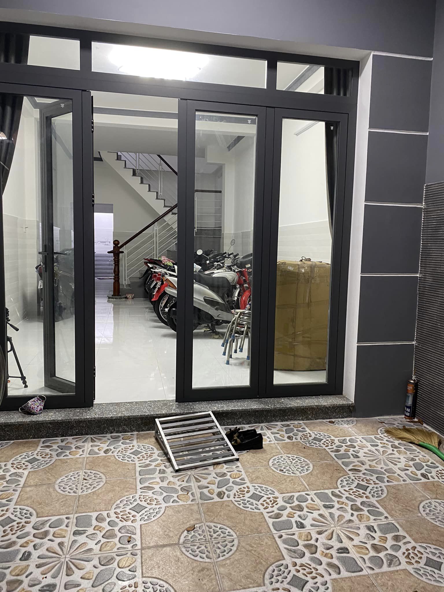 Chủ Bán Gấp Nhà 3 Tầng 71m2 Kề Lâm Văn Bền - Giá Chỉ 5,1 Tỷ - Trung Tâm Quận 7