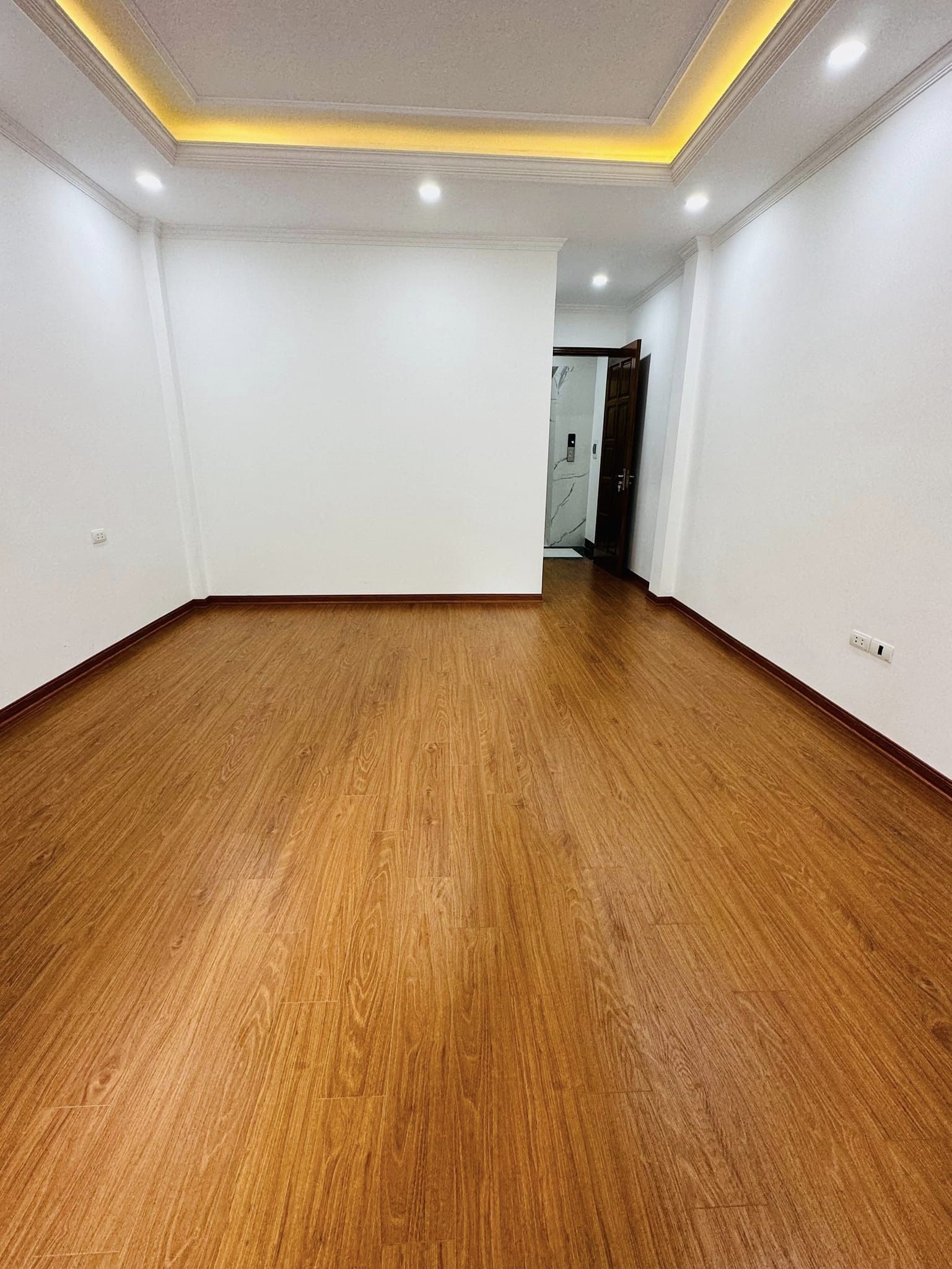 61m2