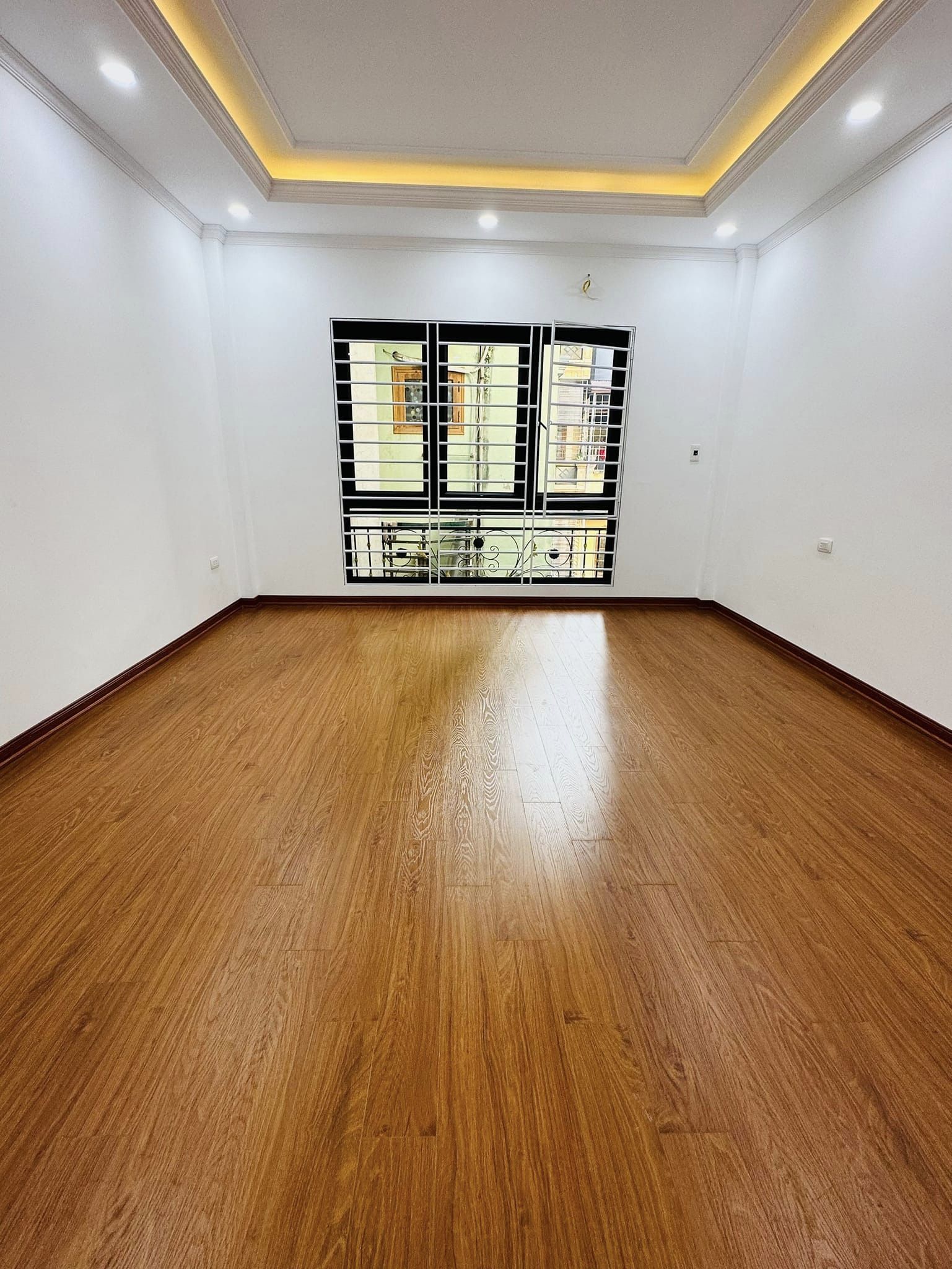 BÁN NHÀ NGÕ 510 XÃ ĐÀN THÔNG QUẬN ĐỐNG ĐA KINH DOANH GIÁ 6,3 TỶ