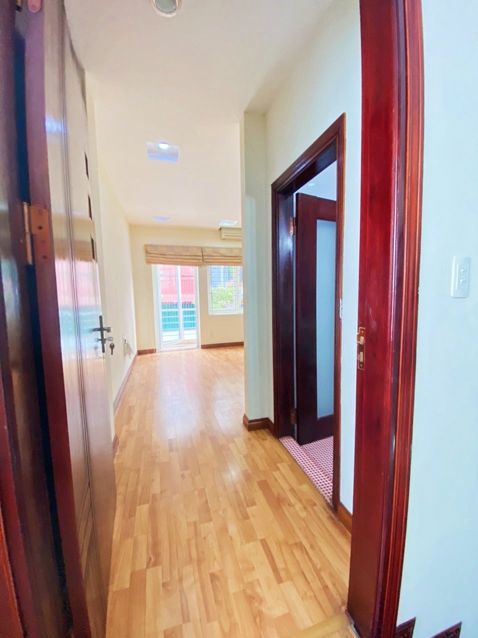 BÁN NHÀ ĐƯỜNG LÁNG 6.45 TỶ 60M2 4T MT 4M – NGÕ THÔNG – 2 THOÁNG – KINH DOANH – NHÀ MỚI