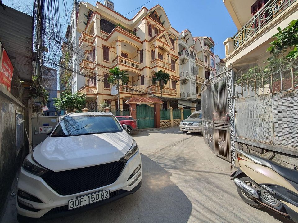 BÁN MẢNH ĐẤT VÀNG PHỐ NGUYỄN KHÁNH TOÀN CẦU GIẤY SỔ ĐỎ .