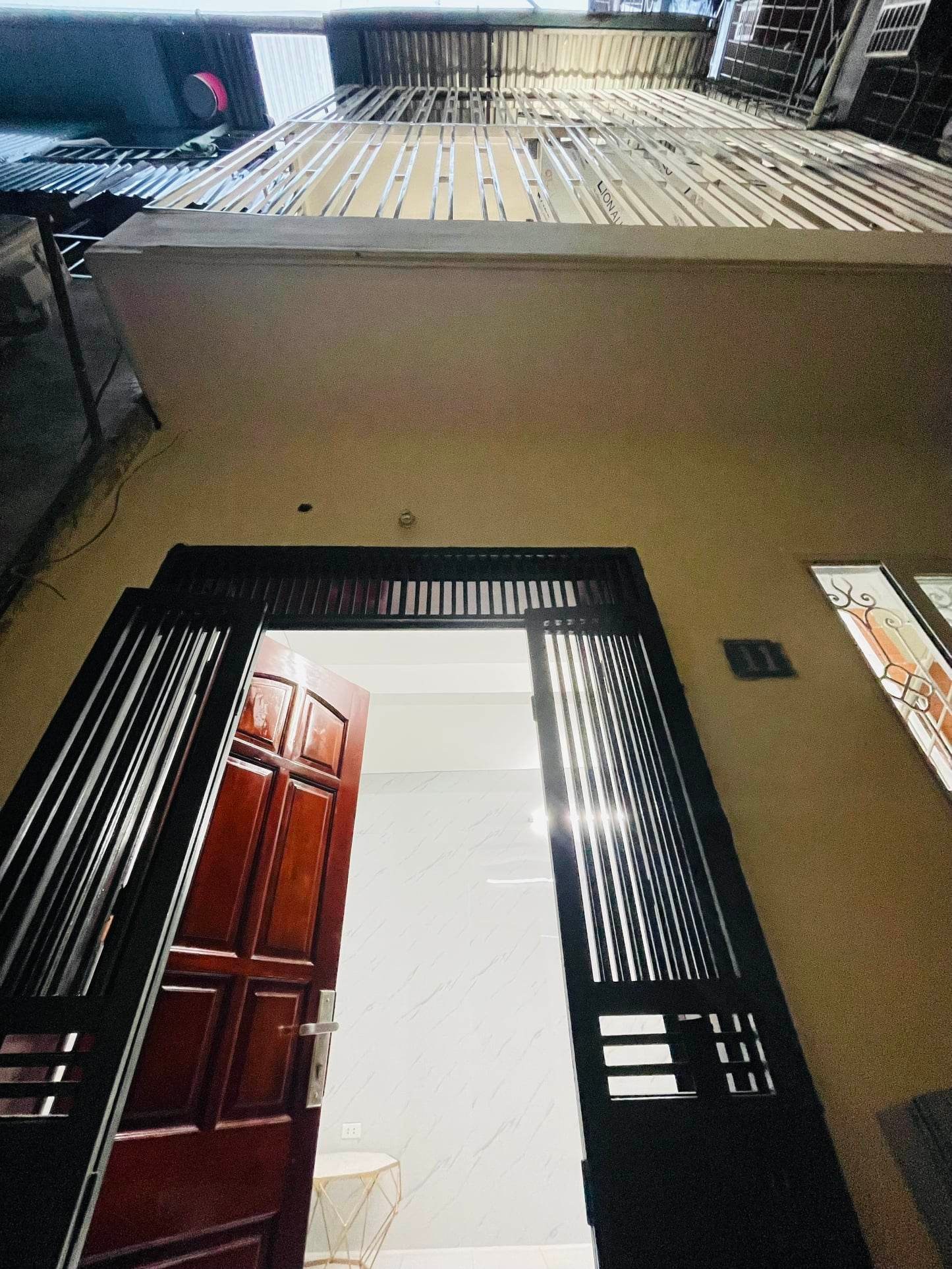 NHÀ MỚI ĐẸP Ở LUÔN 2 NGỦ PHỐ KIM NGƯU GẦN TIME CITY, CÁCH HỒ GƯƠM CHỈ 2KM