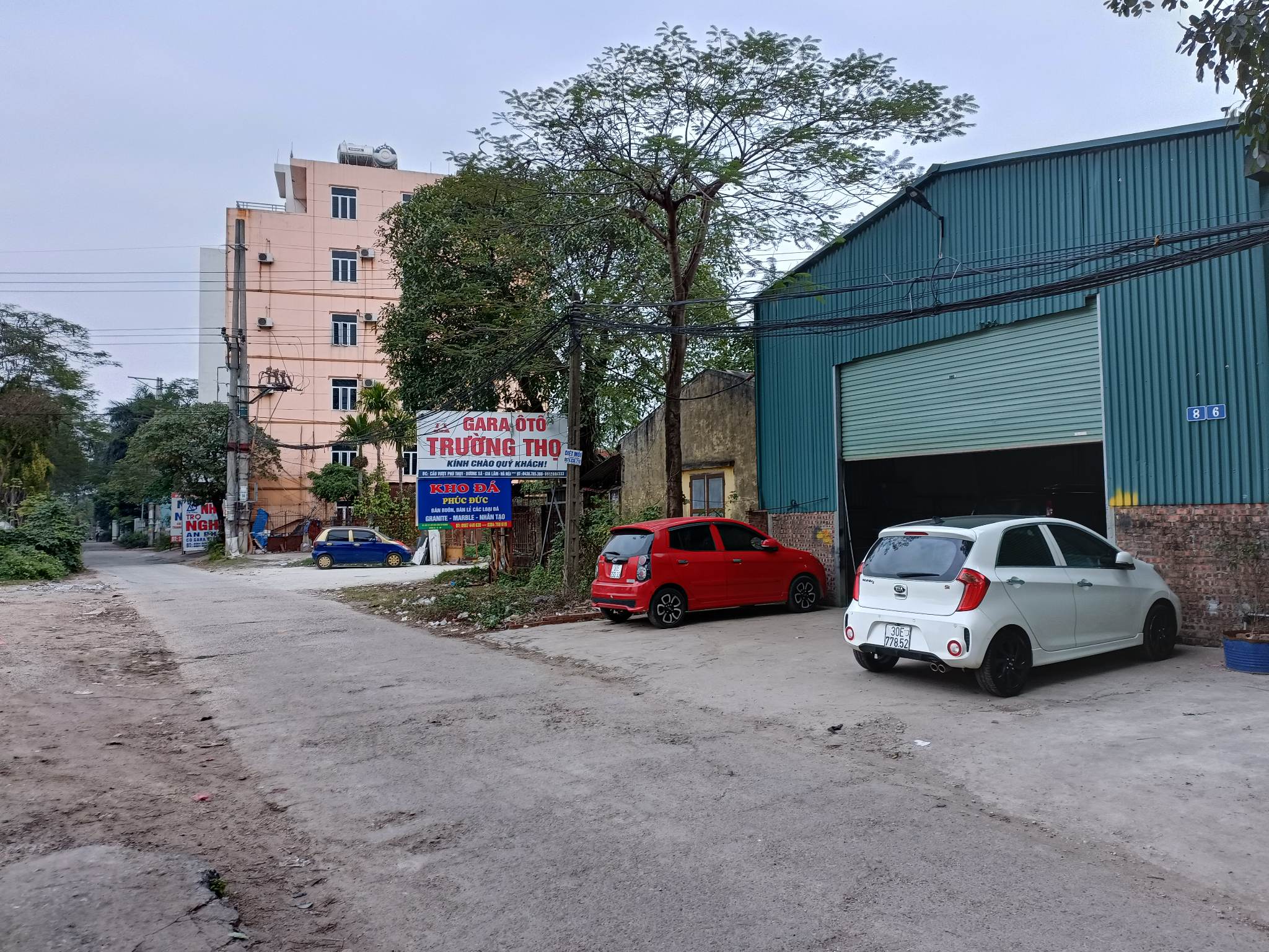 BÁN NHÀ MẶT PHỐ Ô TÔ TRÁNH – KINH DOANH GIÁ TRONG NGÕ – BÁN ĐẤT TẶNG NHÀ