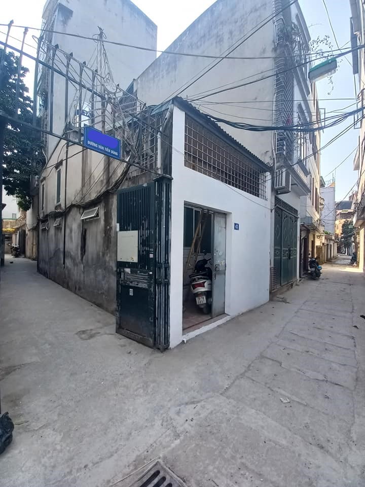 Bán gấp nhà Văn Tiến Dũng - Từ Liêm, Lô góc, oto qua nhà, kinh doanh nhỏ - 38m2 - 2,8 tỷ