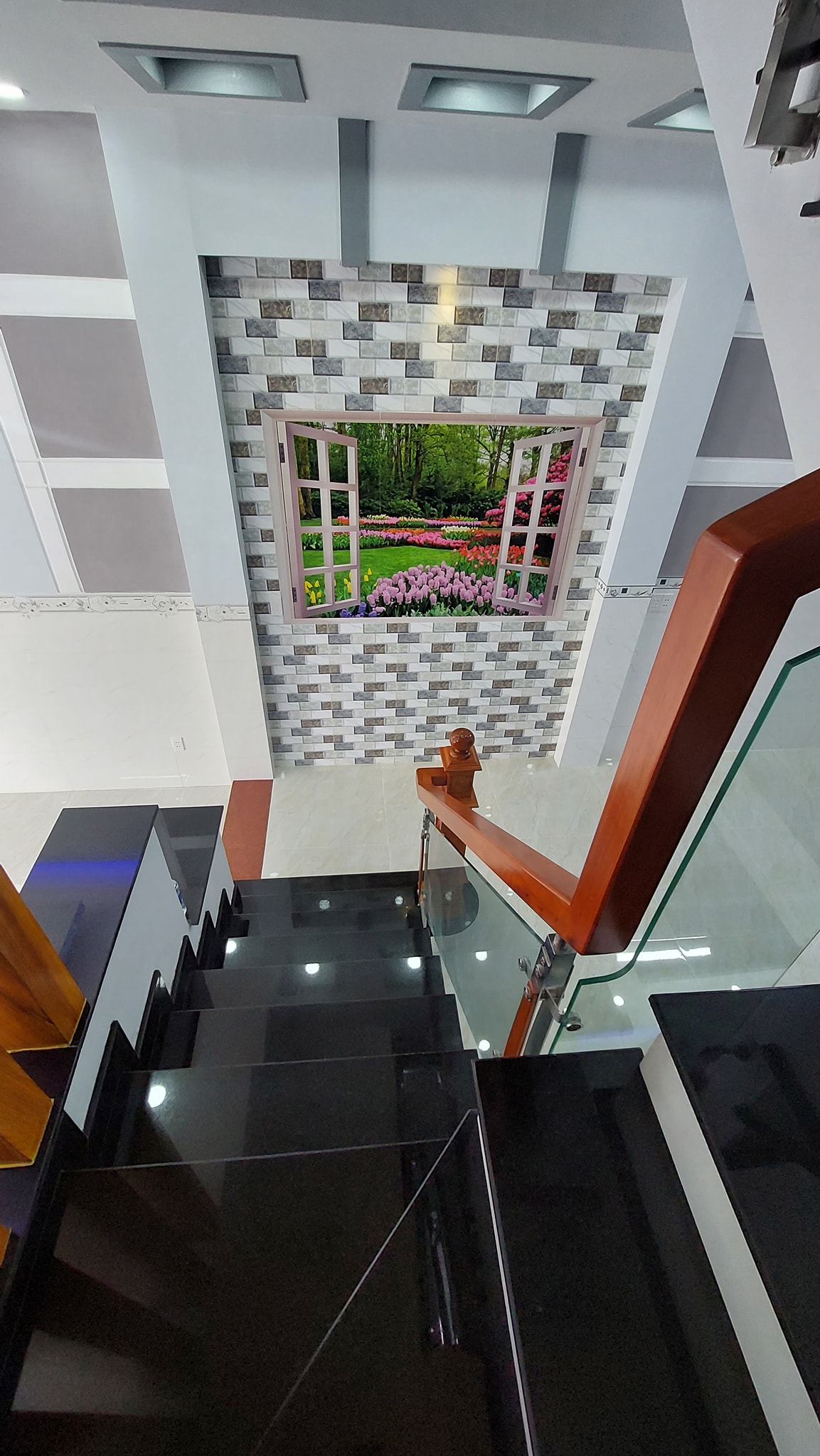 BÁN NHÀ ĐƯỜNG XE HƠI TỈNH LỘ 10 - 51M2 - 2 TẦNG - GẦN AEON BÌNH T N- NHỈNH 3 TỶ