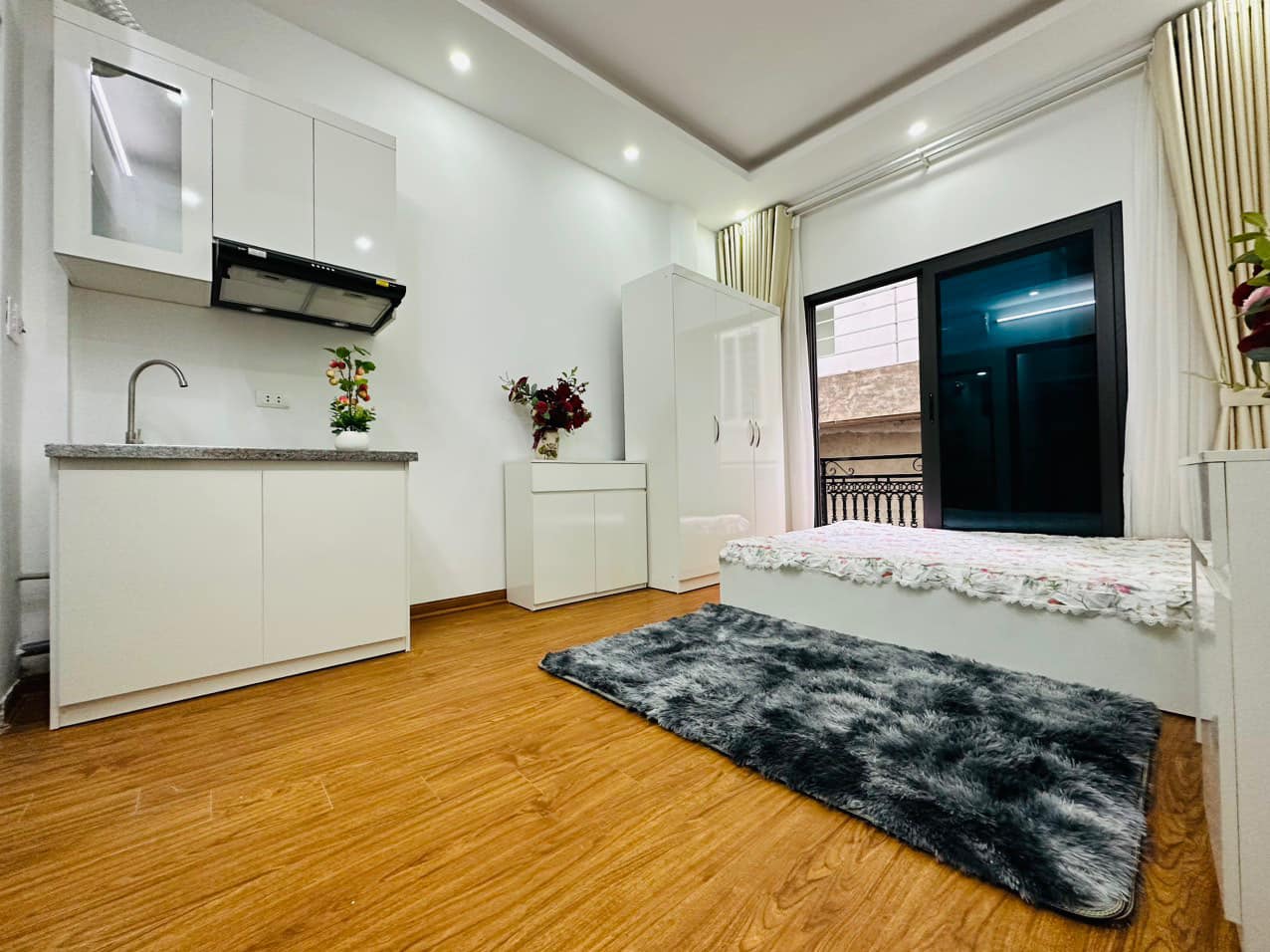 Bán nhà mặt ngõ Cầu Giấy tòa chung cư mini 85mx8T thang máy 24 phòng 120tr/1 tháng KD 20m ra phố 0969040000 BÁN GẤP GIẢM SÂU.