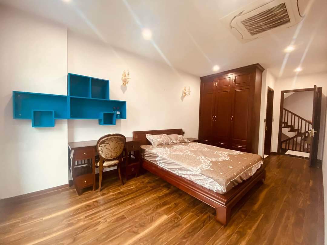 Trần Quốc Hoàn, 5Tầng Thang Máy, Ô Tô Tránh, Via Hè, Kinh Doanh Sầm Uất, Mới Tinh 13Tỷ.