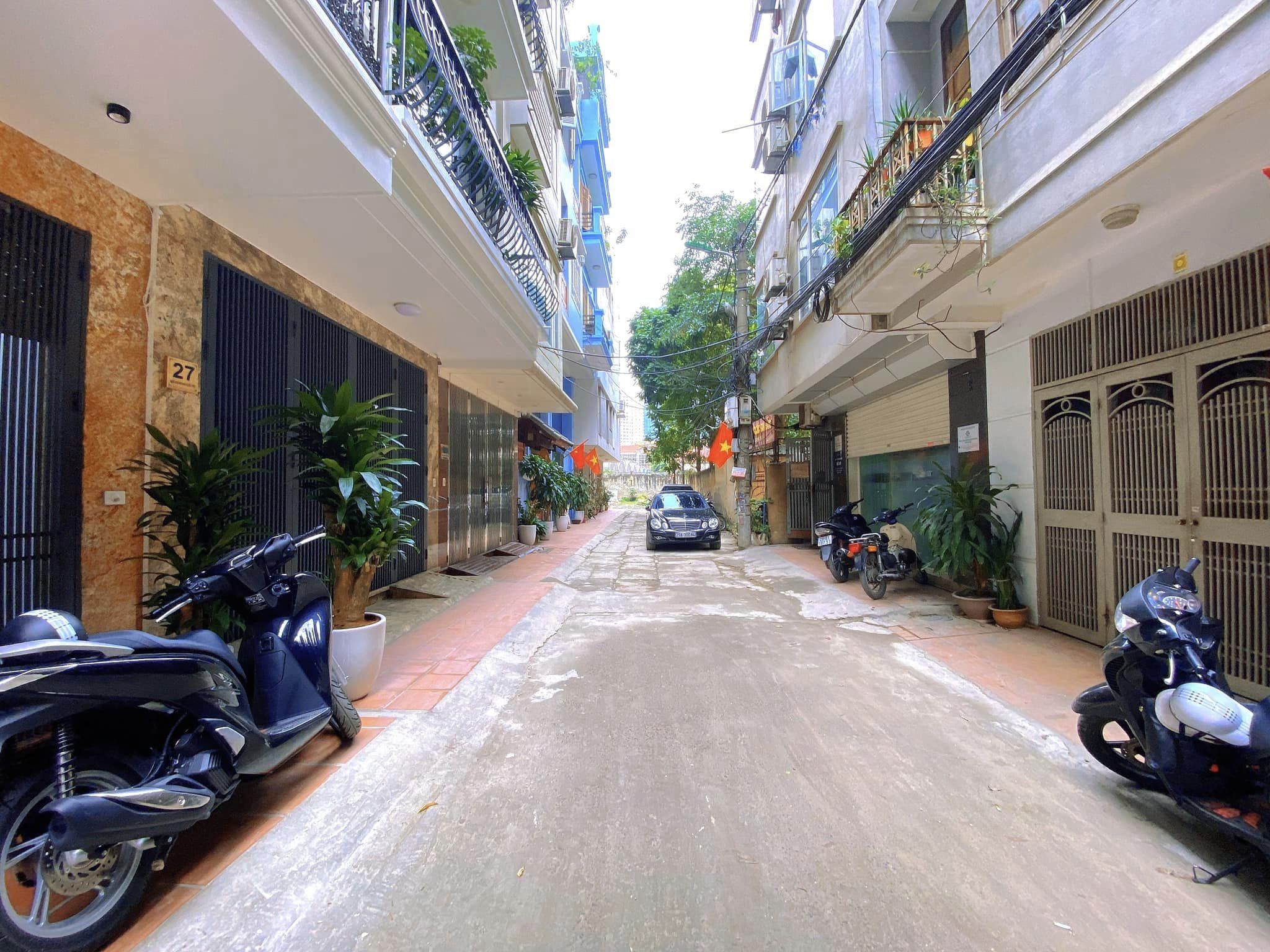 PHÂN LÔ VIP Ngõ 238 Hoàng Quốc Việt,Q. Cầu Giấy 55m x 6T Thang Máy, MT 4.5m -13.8 Tỷ, Ô tô Tránh, K.Doanh đỉnh