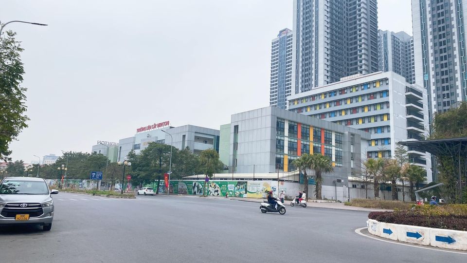 BÁN NHÀ PHỐ NGUYỄN CƠ THẠCH TỪ LIÊM SỔ ĐỎ .