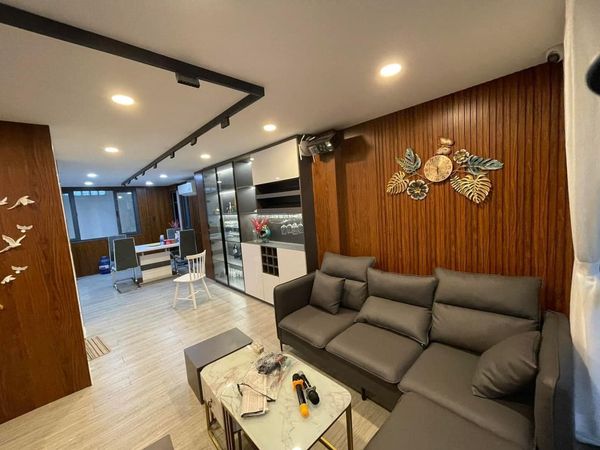 Bán Nhà 5 Tầng Full Nội Thất Đẹp - Ngang Hơn 5m - Cách Mt Huỳnh Tấn Phát 10m - Giá Chỉ 12,x Tỷ Quận 7