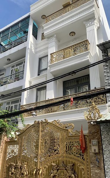 Cần Bán Nhà Nhà Đẹp Khu Kiều Đàm - Giá Chỉ 13 tỷ - Nội Thất Sang Trọng - Trung Tâm Quận 7 - Trần Xuân Soạn