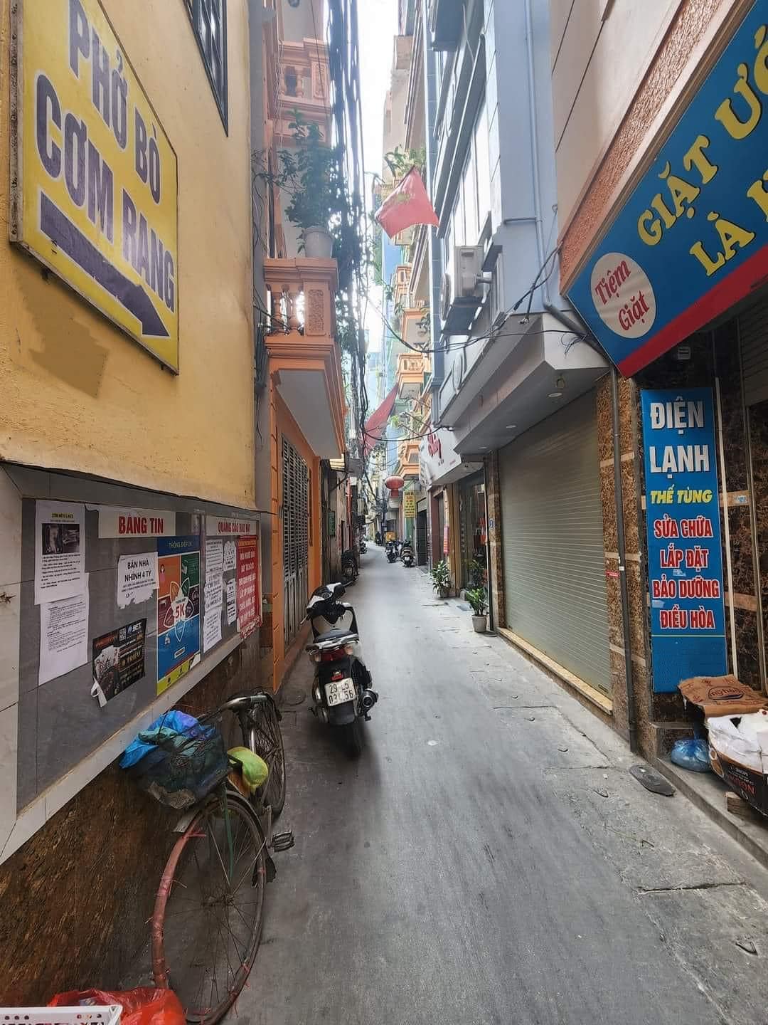 Bán nhà Cầu Giấy, 40m2, 5 tầng, 7 ngủ, giá 4.7 tỷ.