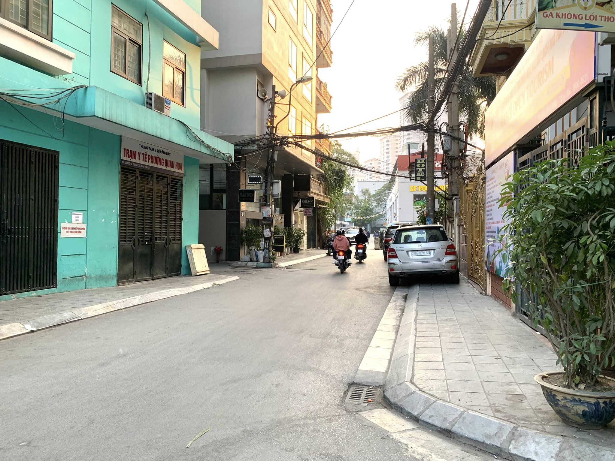 Bán nhà phân lô 165 Cầu Giấy,Vỉa hè,ô tô vào nhà,kinh doanh,nhà đẹp ở ngay,58m2x5T,giá 15 tỷ