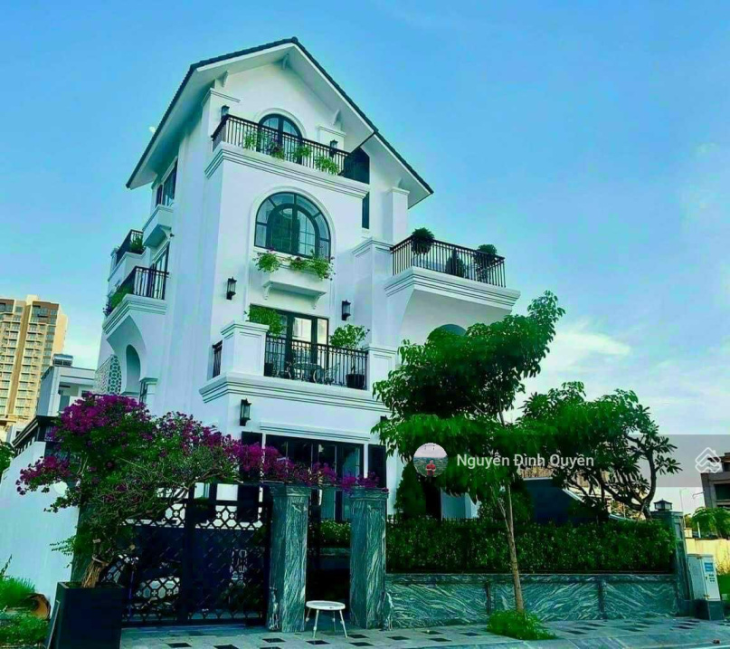 39 tỷ - sở hữu biệt thự 3 tầng - 10 x 21m. Đường Nguyễn Hoàng - Phường An Phú - Quận 2