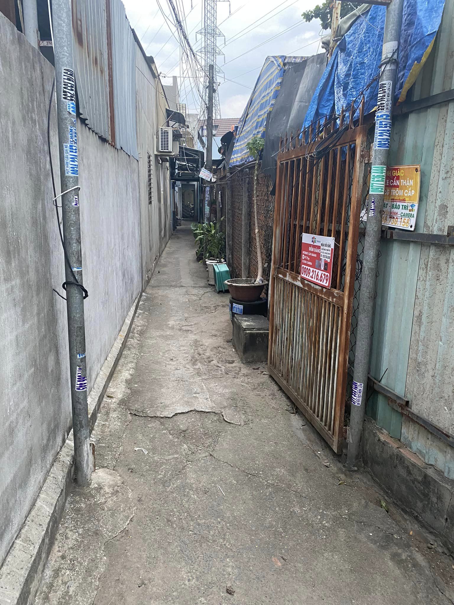 NHÀ 2 TẦNG - 4.4 X9 - GẦN MẶT TIỀN - SÁT BÊN BỆNH VIỆN ĐA KHOA THỦ ĐỨC - NHỈNH 3 TỶ