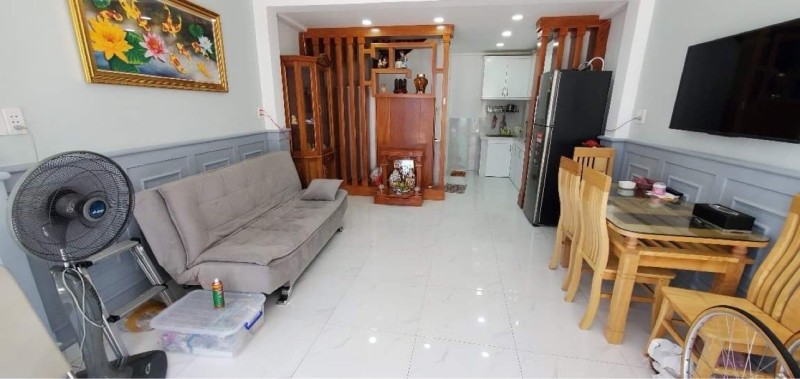 Nhà đẹp giá rẻ Lê Văn Sỹ, Phú Nhuận, gần 48m2, chỉ 5 tỷ hơn