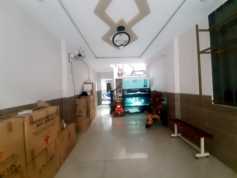 Bán nhà HXH Thành Thái, Quận 10, 69m2, 3 tầng, giá rẻ