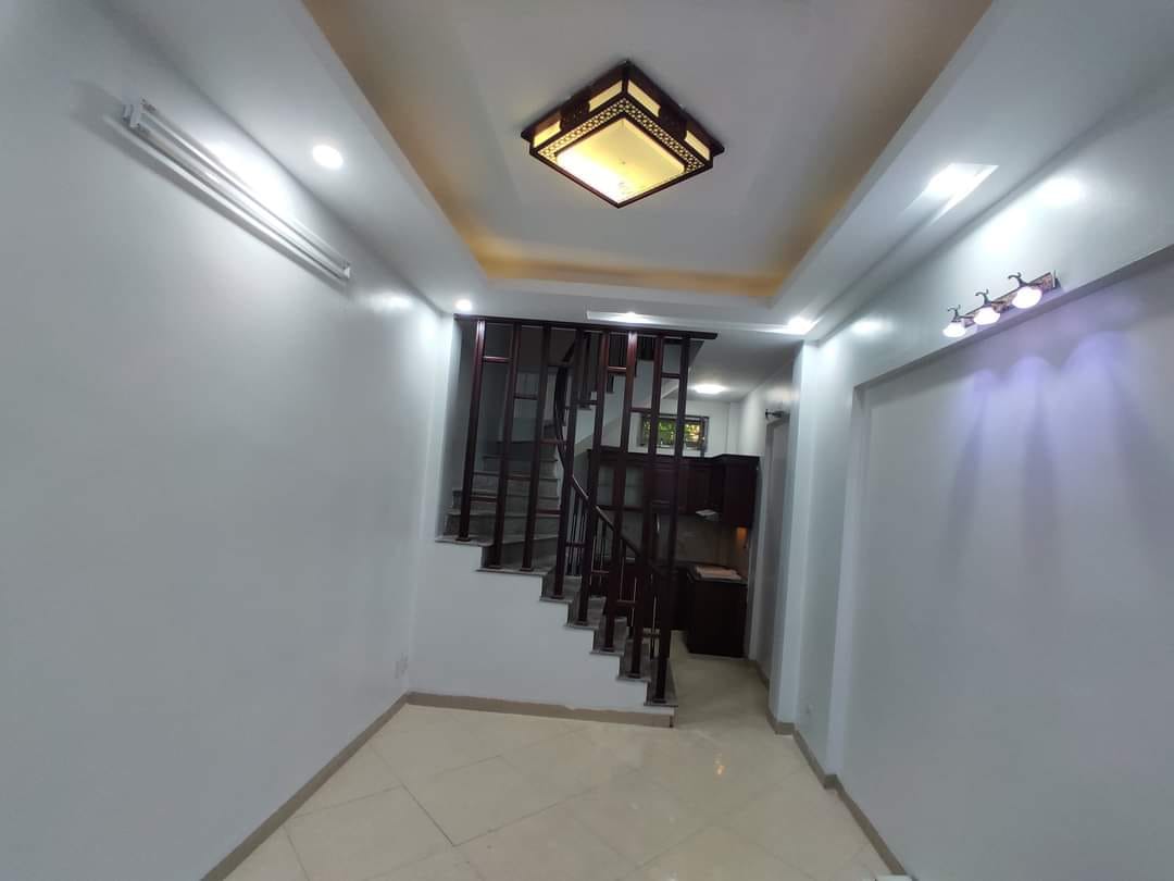 BÁN NHÀ KHƯƠNG ĐÌNH 40M GIÁ 3.7 TỶ - GẦN Ô TÔ