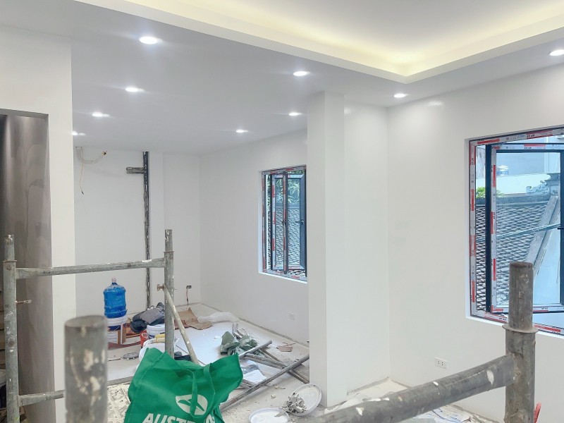 Bán nhà Trần Khát Chân Hai Bà Trưng 45m2, 5 tầng, MT 7.3m giá 6.9 Tỷ. Ô tô