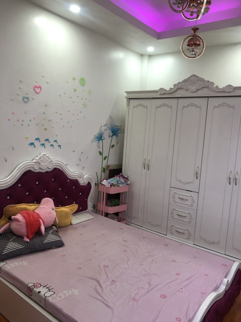 Bán nhà Mạc Thị Bưởi Hai Bà Trưng 82m2 x 5 tầng MT 8m giá 8.75 tỷ