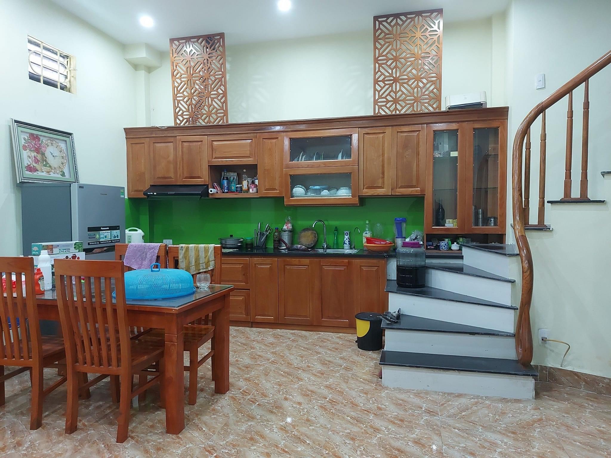 Cực Hiếm Giáp Bát 40m 4 Tầng . Mặt tiền 4.2m