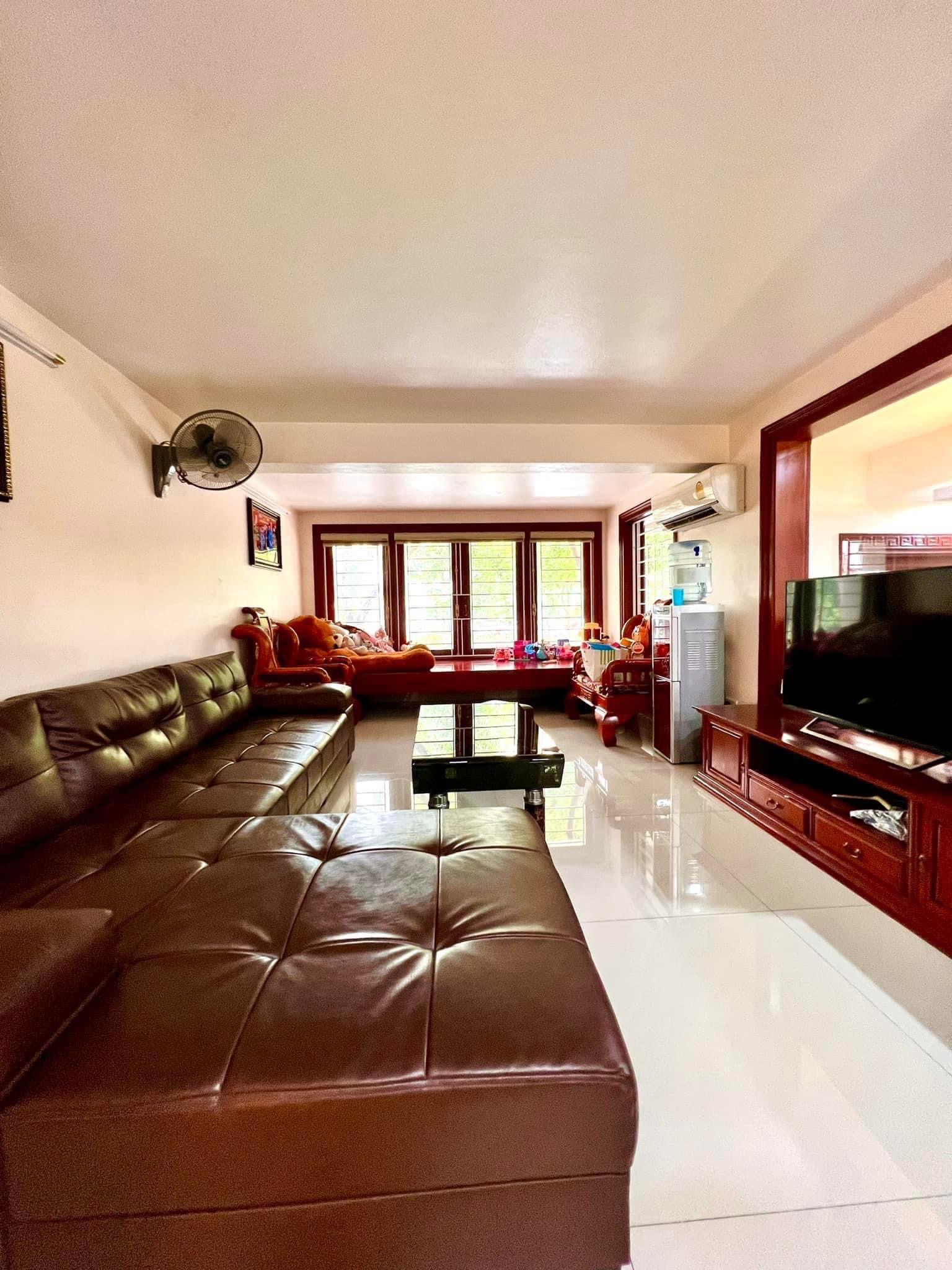 SIÊU HIẾM - MẶT PHỐ 2 BÀ - VỊ TRÍ ĐẸP NHẤT PHỐ - 2 MẶT TIỀN TRƯỚC SAU - VỈA HÈ LỚN - KINH DOANH ĐỈNH CỦA CHÓP