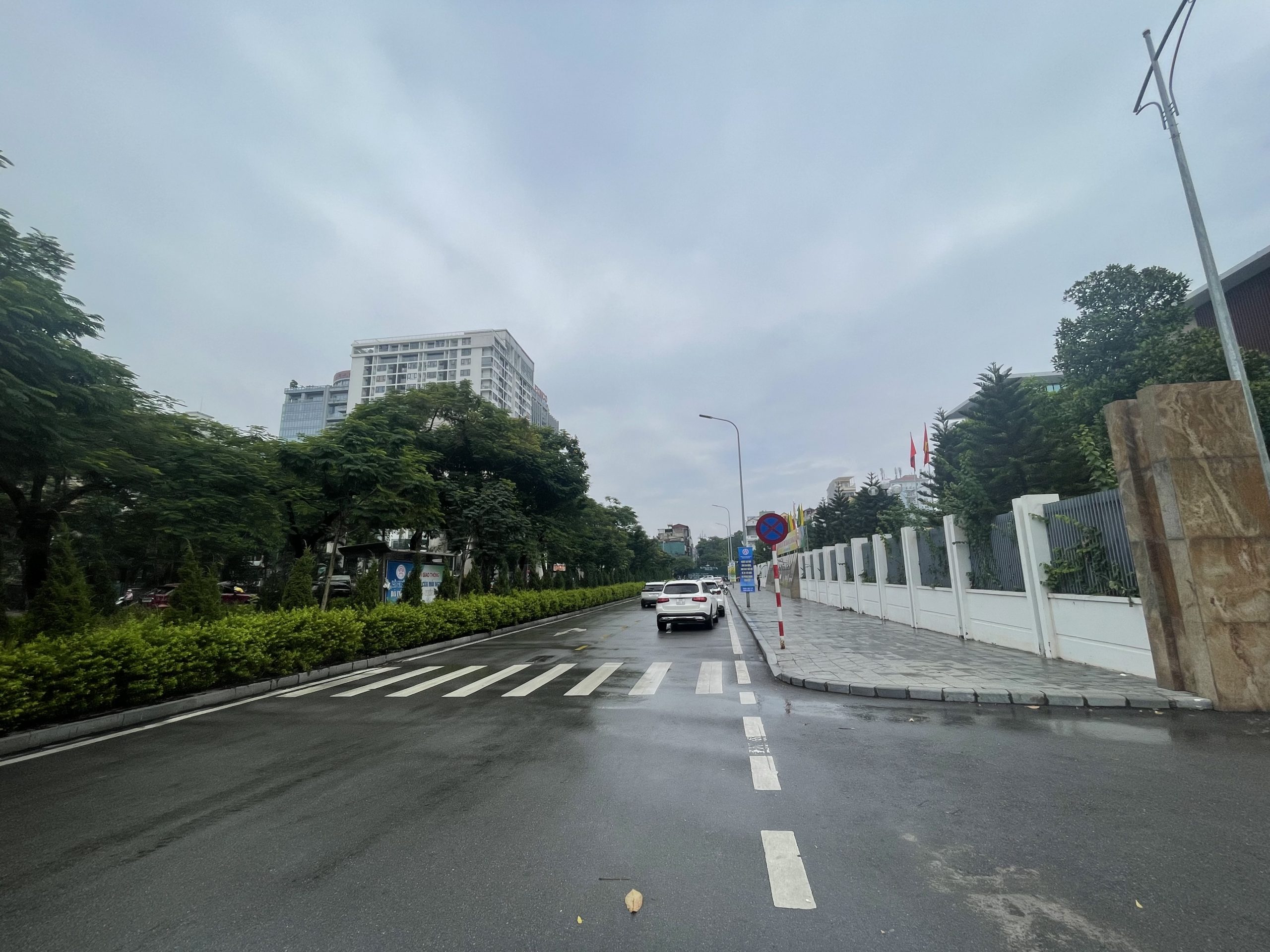 MẶT PHỐ ĐỐNG ĐA TRƯỜNG CHINH 42M - 1 MẶT PHỐ, 1 MẶT NGÕ Ô TÔ - VỈA HÈ 7M - KINH DOANH ĐA DẠNG