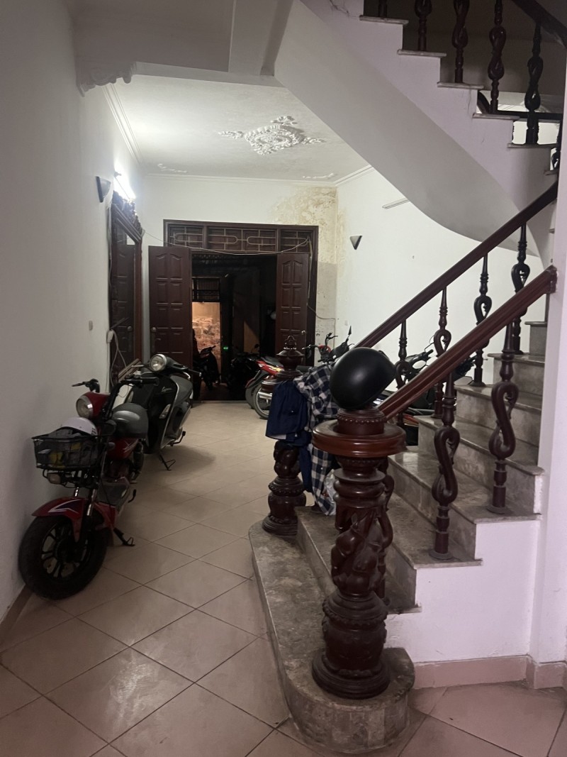 Bán nhà Lê Thanh Nghị Hai Bà Trưng 90m2 X 4 tầng, MT 3.5m giá 9.3 tỷ