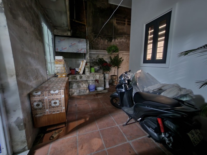 Bán nhà Thịnh Yên Hai Bà Trưng 32m2 x 2 tầng, MT 5m, giá 8.8 tỷ