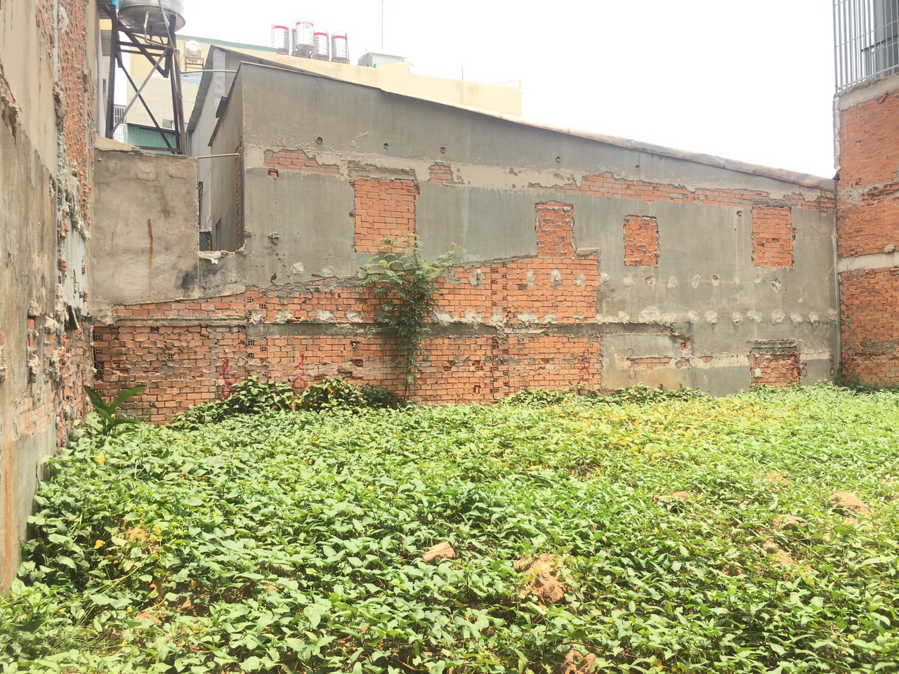 Bán đất Trung Tâm Phường 22 Bình Thạnh. Có chỗ đậu xe hơi thoải mái, DT (4x11m), giá 4Tỷ850