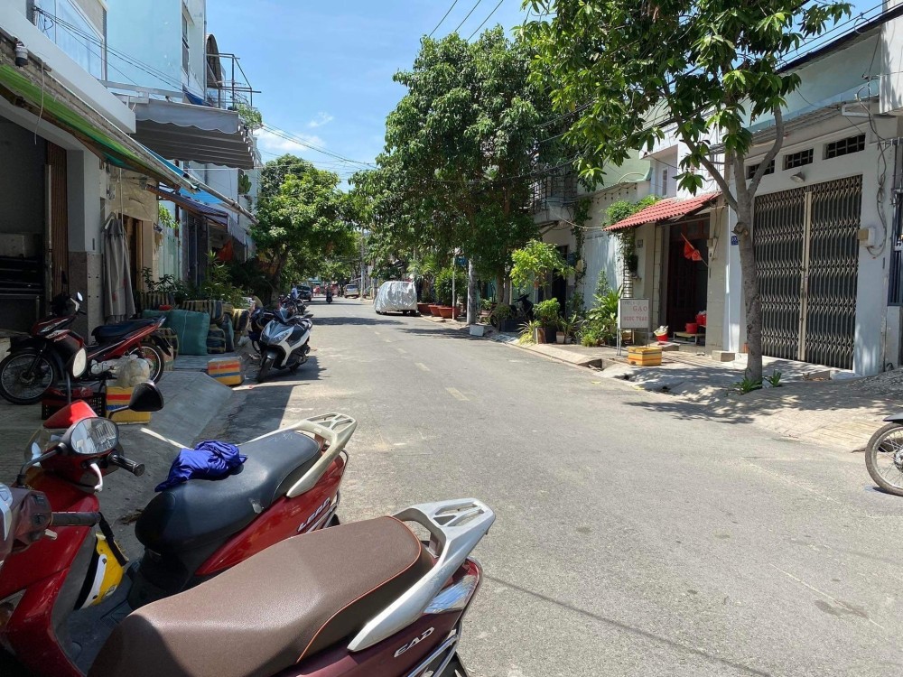 TÂN PHÚ- MẶT TIỀN KINH DOANH- NGAY CHỢ TÂN HƯƠNG- 4 TẦNG- 55M2- CHỈ 7 TỶ