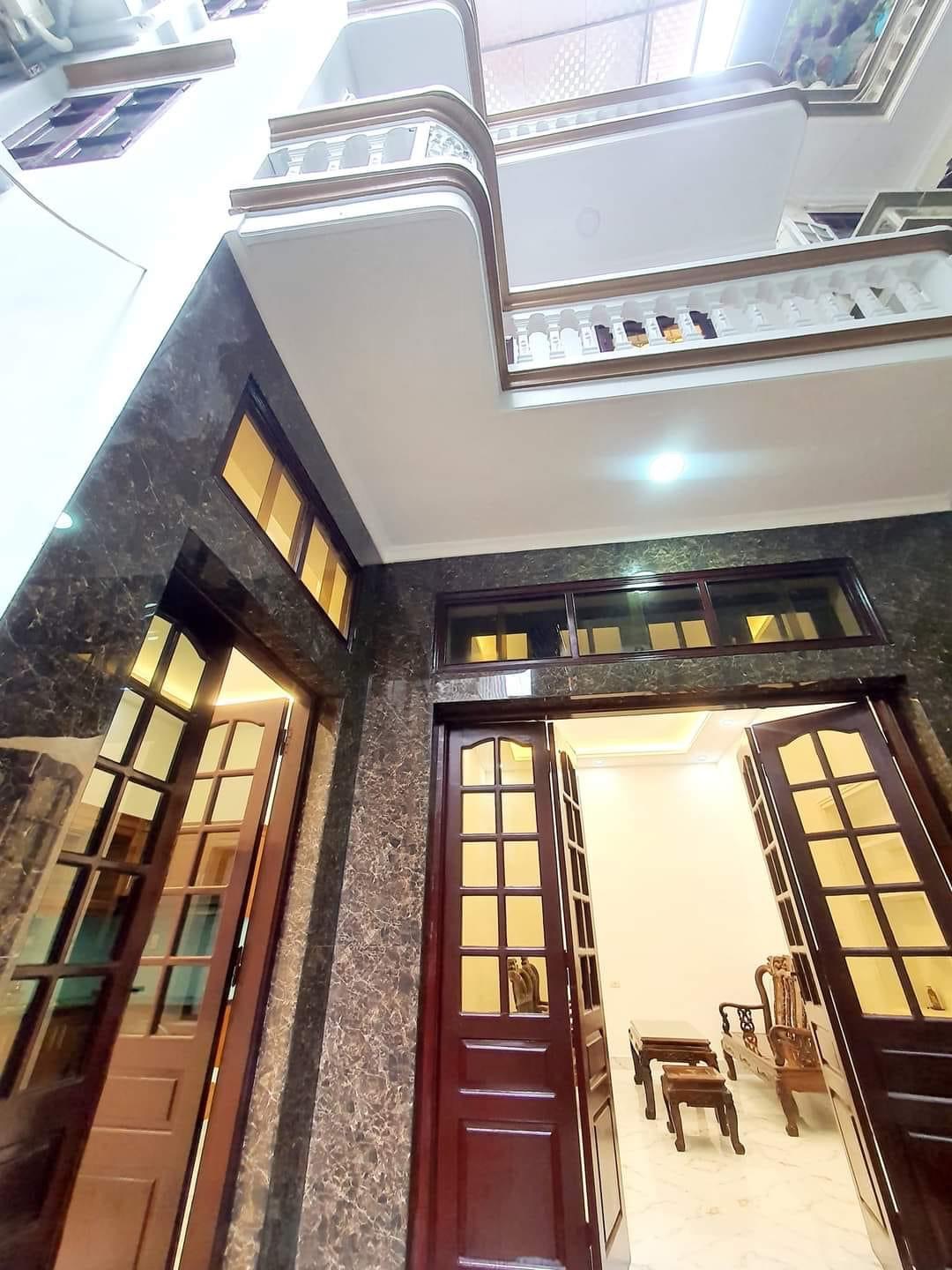 BÁN NHÀ PHỐ NGỌC KHÁNH, QUẬN BA ĐÌNH, NHÀ MỚI ĐẸP, 58m2 x 4T,MT 5m, GIÁ CHỈ NHỈNH 5 TỶ