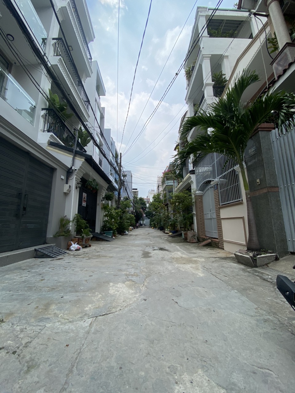 Bán nhà hẻm xe hơi Nguyễn Văn Đậu, P5, Bình Thạnh.Chỉ 7tỷ (4x18m), 1trệt 1lầu, 2 phòng ngủ+sân