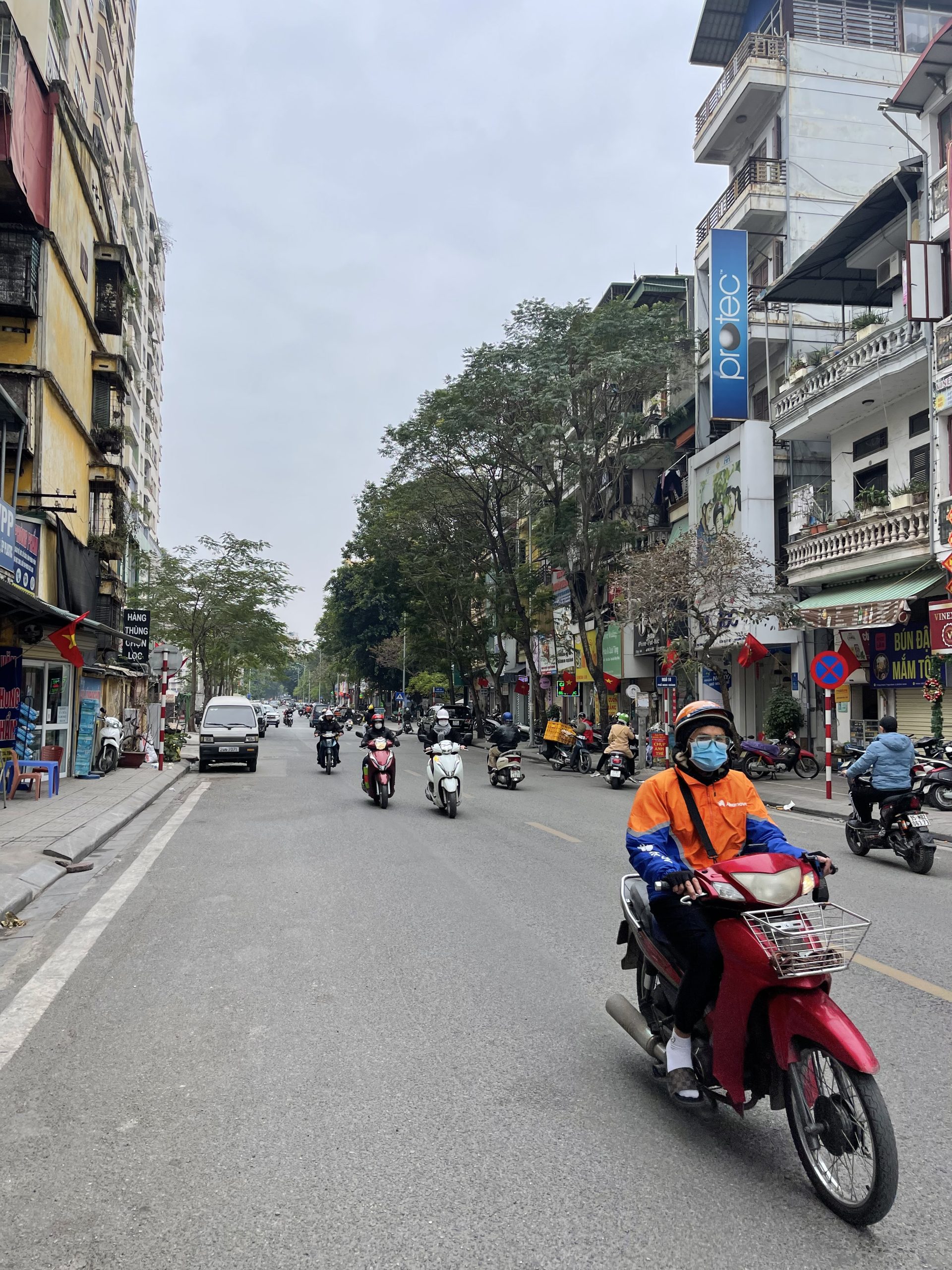 MẶT PHỐ NGỌC KHÁNH 26M x 3 TẦNG - KHU VỰC HIẾM NHÀ BÁN - KINH DOANH SẦM UẤT -SỔ NỞ HẬU - VỊ TRÍ TRUNG TÂM 3 ĐÌNH