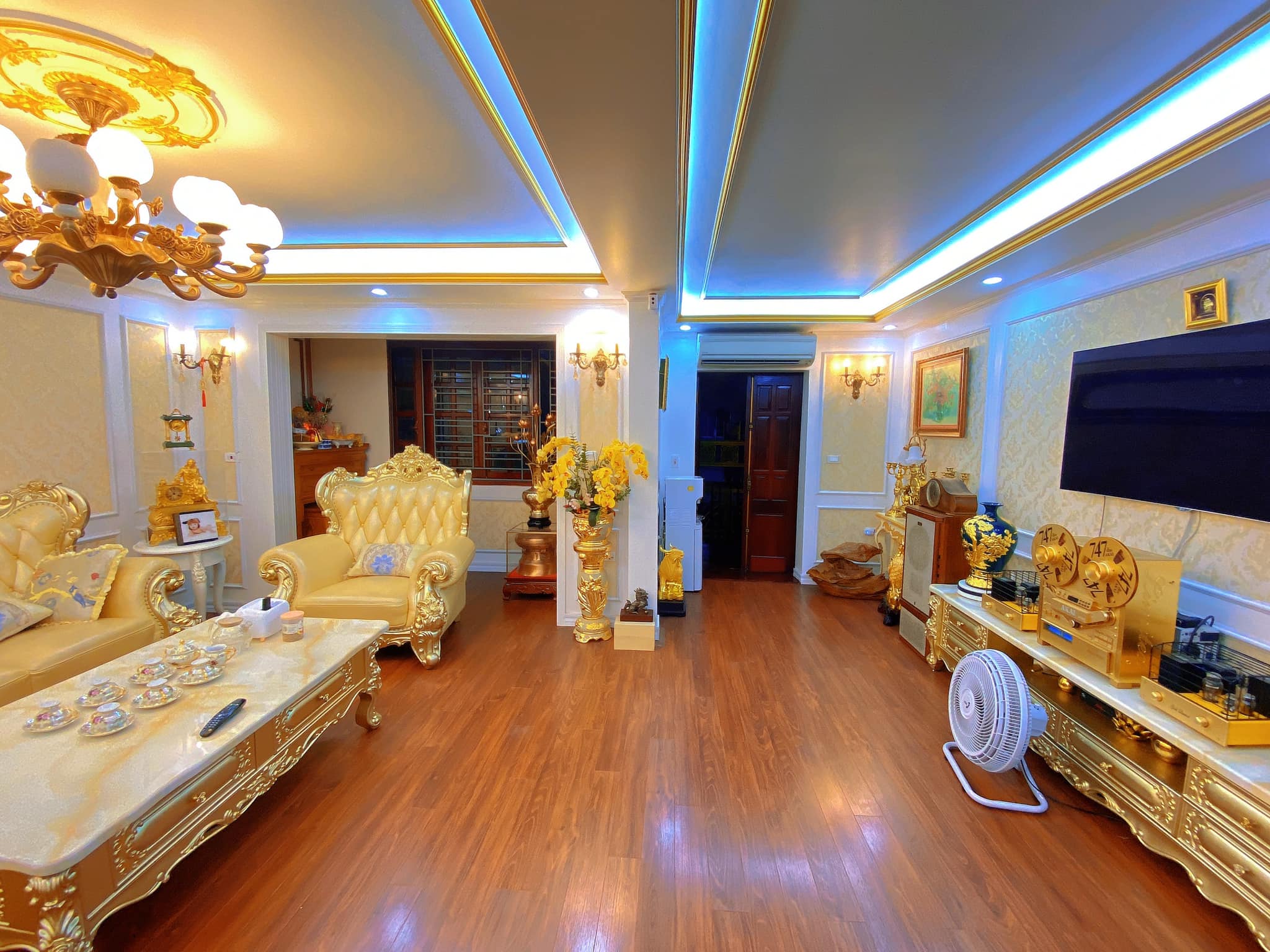 9.5 tỷ tặng full nội thất phố Vạn Bảo 60m2, MT6m ô tô dừng đỗ VIP Liễu Giai, quận Ba Đình