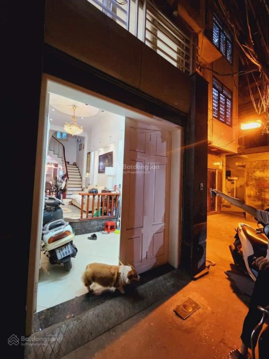 BÁN NHÀ ĐỘI CẤN - LÕI BA ĐÌNH - NHÀ ĐẸP LONG LANH - SÁT PHỐ - ÔTÔ GẦN - SỔ ĐỎ ĐẸP KHÁCH XEM LÀ CHỐT