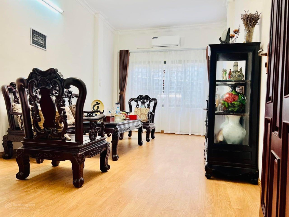 BÁN NHÀ KIM MÃ THƯỢNG - BA ĐÌNH - NHÀ ĐẸP - 3 MẶT THOÁNG - FULL NỘI THẤT - 40M- 4T -CHỈ 5,2TỶ