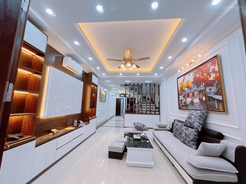 BÁN NHÀ LẠC LONG QUÂN 8.1 TỶ 60M2 5T MT 4.3M NGÕ THÔNG 2 THOÁNG GẦN PHỐ - NHÀ ĐẸP - OTO ĐỖ