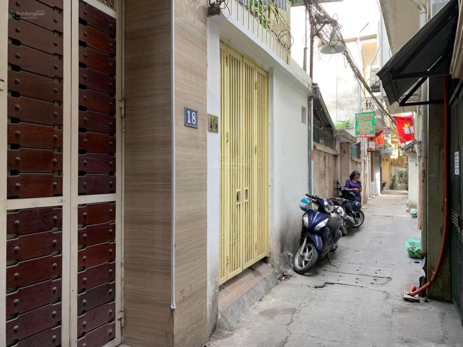 Bạch Mai, 27m2 x 5 tầng ở luôn, ngõ rộng 2m thoáng rộng, bán nhanh 2.9 tỷ