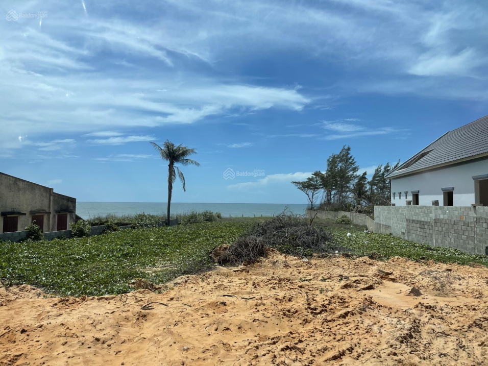 Bán 1648m2 có 436m2 thổ cư mặt tiền biển Lạc Long Quân, Tiến Thành