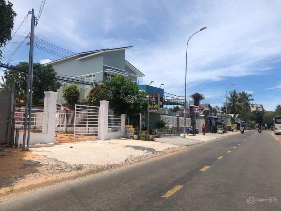 Bán 1930m2 view biển mặt tiền Huỳnh Thúc Kháng, Hàm Tiến