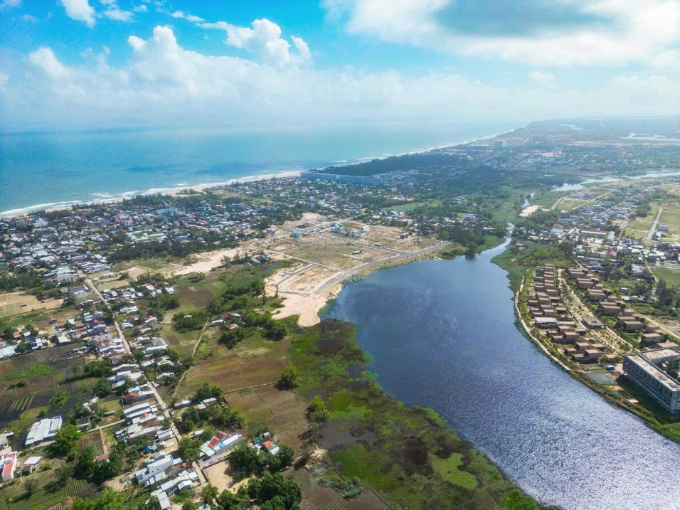 Bán 2 lô mặt sông Cổ Cò đường 29m sát biển 400m