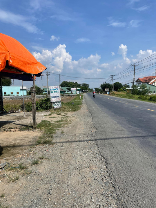 Bán 20m MT Quốc Lộ 62 ngay Km8 đã san lấp. L/H 0909 480 087