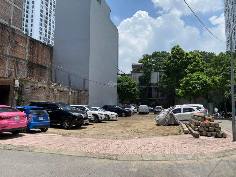 Bán 250tr/m2 hai thoáng đất Nguyễn Trãi, Cự Lộc, RoyalCity vỉa hè ôtô tránh DT162m2x24m chỉ 39,5 tỷ