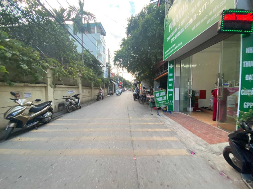 Bán 38m2 đất ngay chợ Đồng Dinh, ngõ nông - 1.95 tỷ