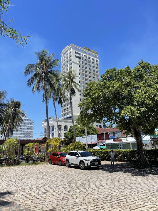 Bán 660m2 view biển mặt tiền Nguyễn Đình Chiểu, Hàm Tiến